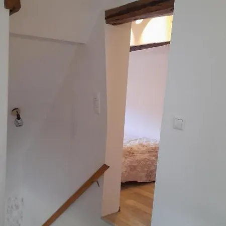 Einfache Monteurswohnung Am Ederseeradweg Mit 2 Schlafzimmern, Terrasse, Parkplatz - 1 Apartment *