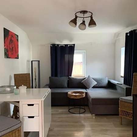 Monteurswohnung Naehe Korbach Mit 2 Schlafzimmern, Terrasse, Parkplatz - Wohnung 1 Апартаменты Вальдек