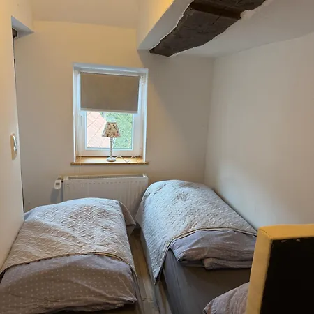아파트 Ferienwohnung Im Fachwerkhaeuschen Naehe Edersee Mit 2 Schlafzimmern, Terrasse, Parkplatz - Wohnung 1