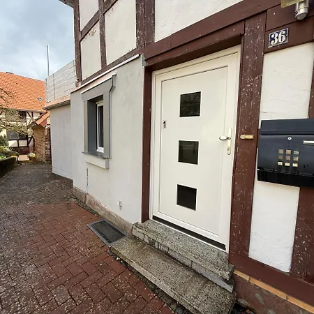 아파트 Ferienwohnung Im Fachwerkhaeuschen Naehe Edersee Mit 2 Schlafzimmern, Terrasse, Parkplatz - Wohnung 1