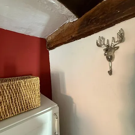 Monteurswohnung Nähe Korbach Mit 2 Schlafzimmern, Terrasse, Parkplatz - 1 *