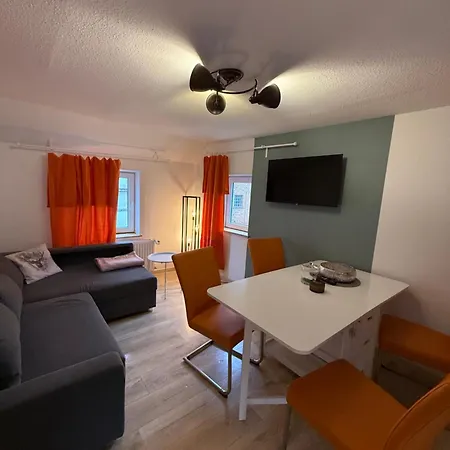 Monteurswohnung Nähe Korbach Mit 2 Schlafzimmern, Terrasse, Parkplatz - 1 Apartment Waldeck (Hessen)