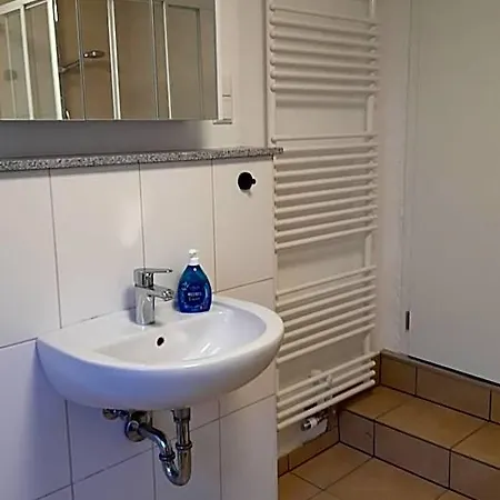 Apartment Im Fachwerkhaeuschen Naehe Edersee Mit 2 Schlafzimmern, Terrasse, Parkplatz - 1