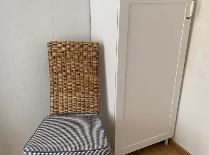 Einfache Monteurswohnung Am Ederseeradweg Mit 2 Schlafzimmern, Terrasse, Parkplatz - 1 アパート