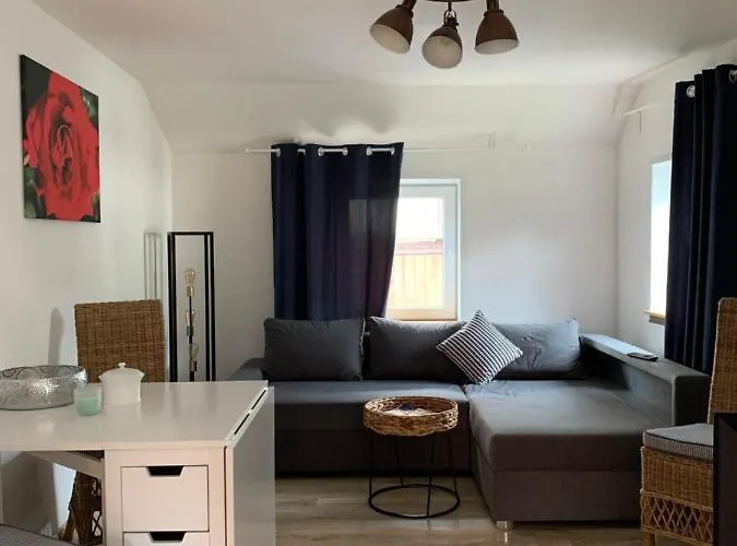 Monteurswohnung Naehe Korbach Mit 2 Schlafzimmern, Terrasse, Parkplatz - Wohnung 1 Апартаменты Вальдек