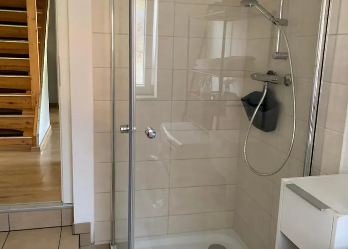 Monteurswohnung Naehe Korbach Mit 2 Schlafzimmern, Terrasse, Parkplatz - Wohnung 1 Апартаменты Вальдек