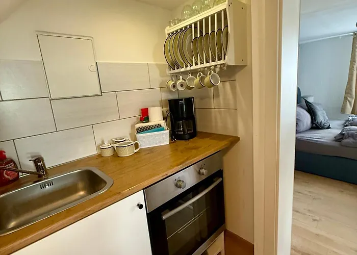 Ferienwohnung Im Fachwerkhaeuschen Naehe Edersee Mit 2 Schlafzimmern, Terrasse, Parkplatz - Wohnung 1 아파트 발트에크